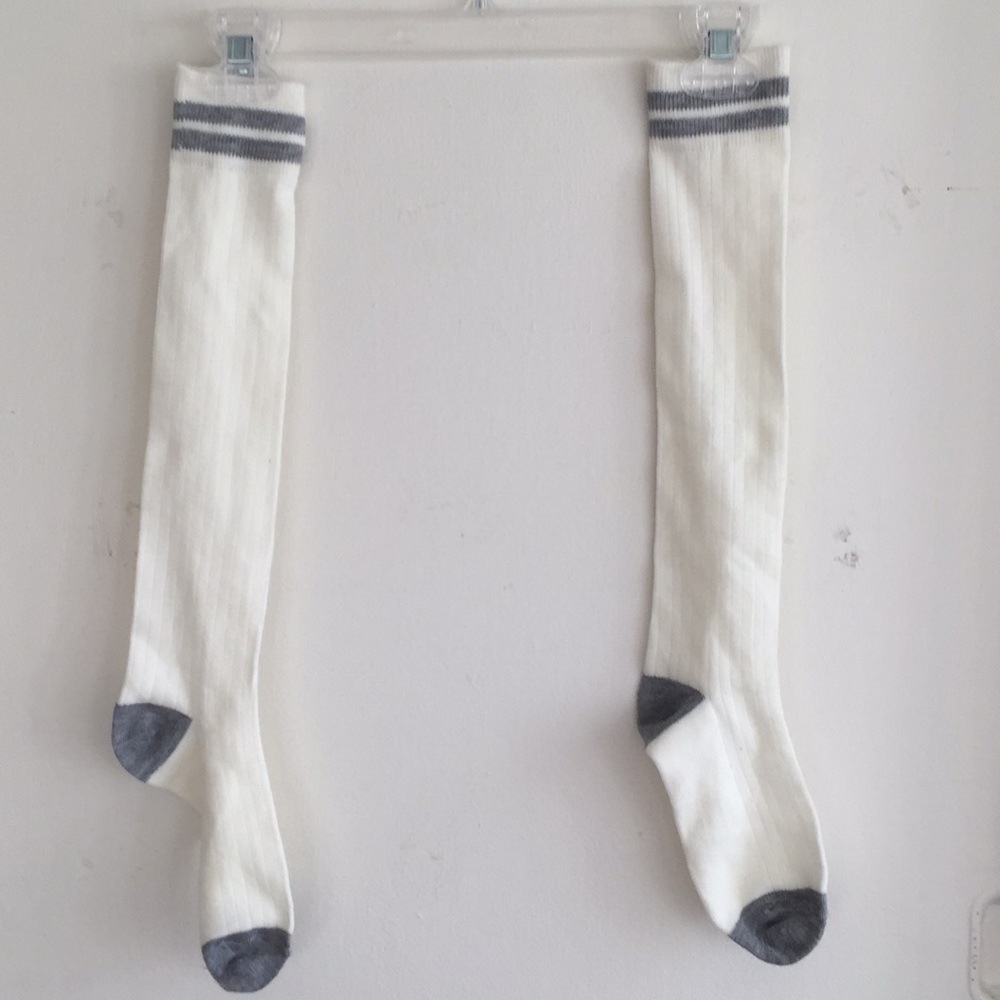 knee high socks